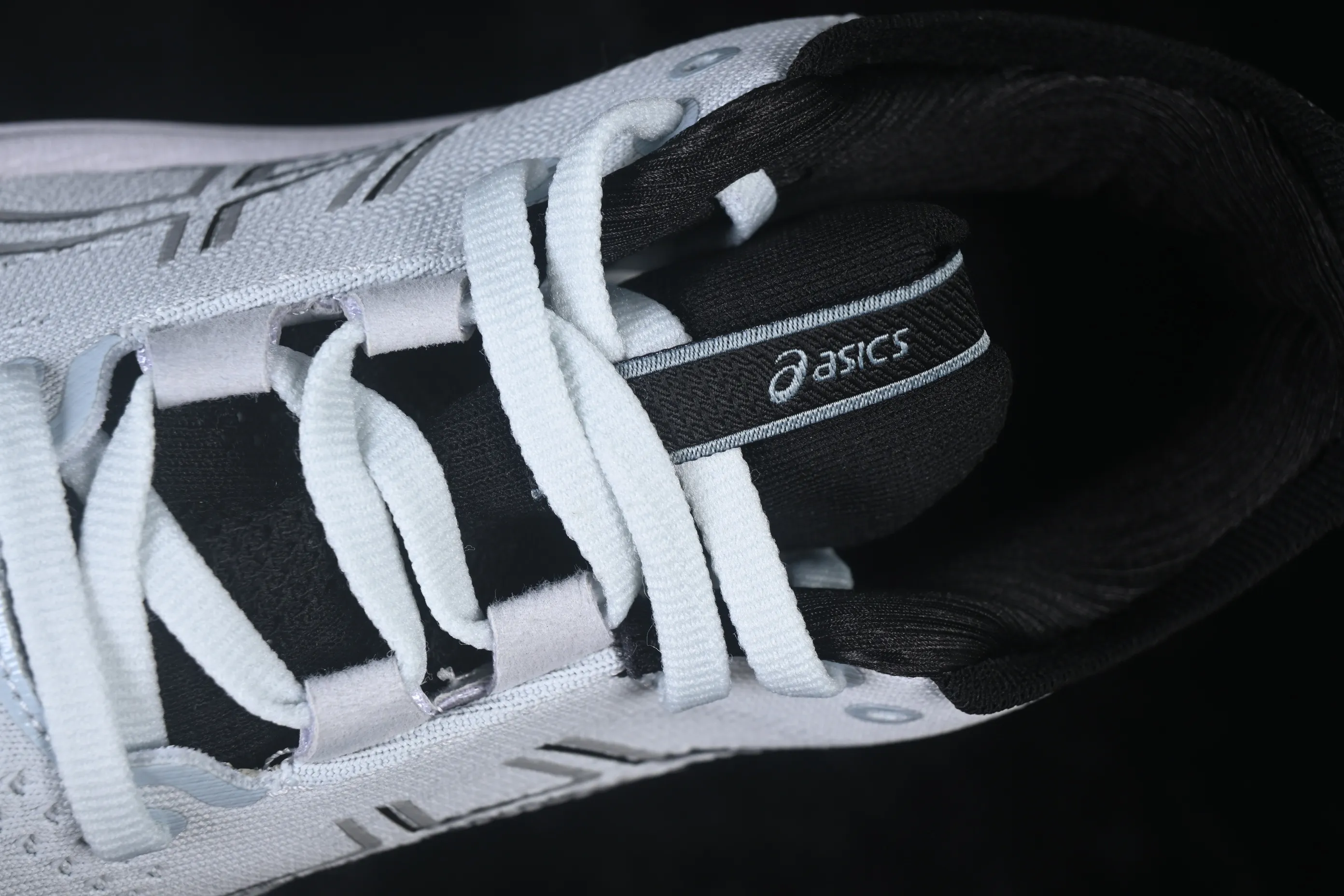 All Categories Asics Asics Series Asics Gel-Nimbus 26 1011B794-005